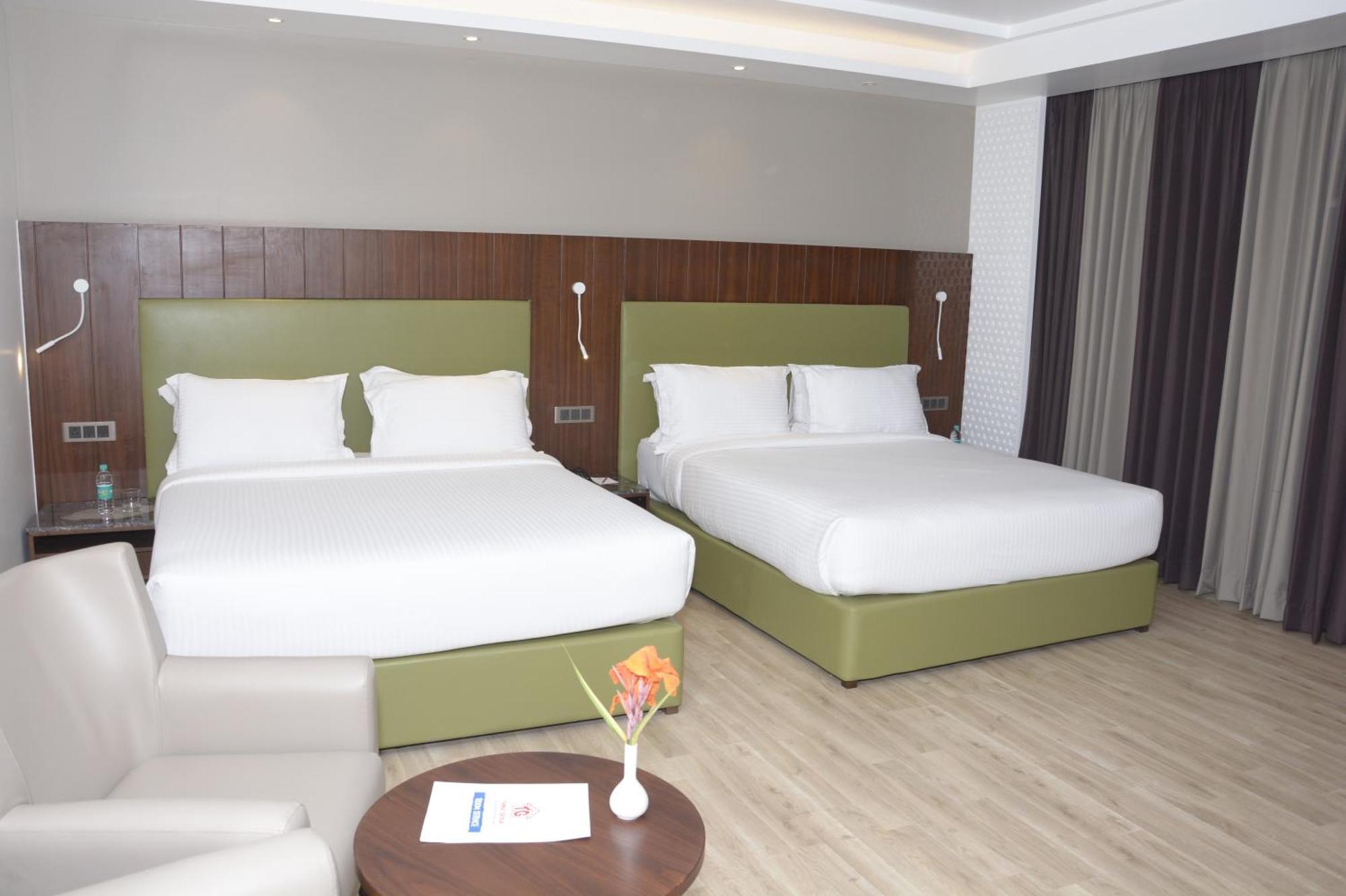 Tania President Inn Shirdi Εξωτερικό φωτογραφία